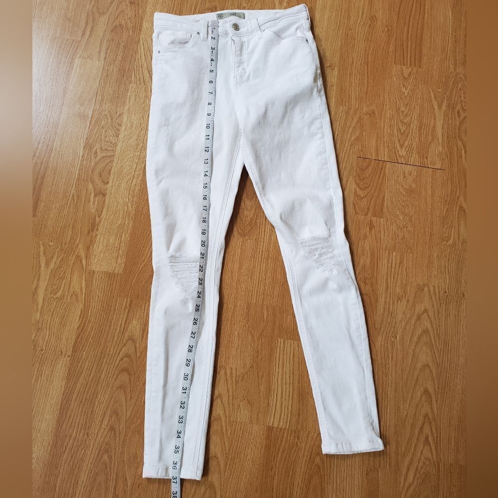 Topshop 'Jamie' Ripped Knee Skinny Jeans - size 28 in White. - Picture 11 of 14